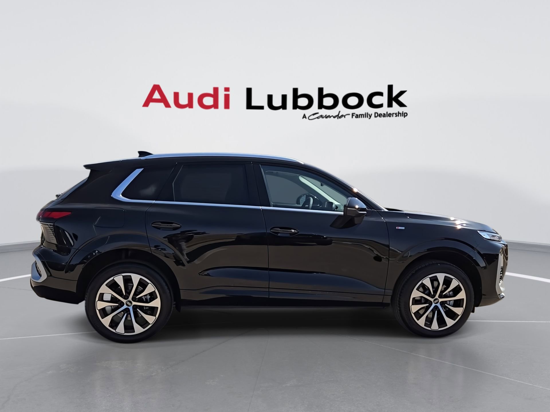 New 2026 Audi Q3 quattro 2.0T image 9