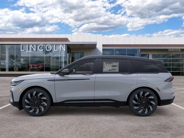 New 2026 Lincoln Nautilus Reserve w/ Jet Appearance Package AWD/4WD image 3