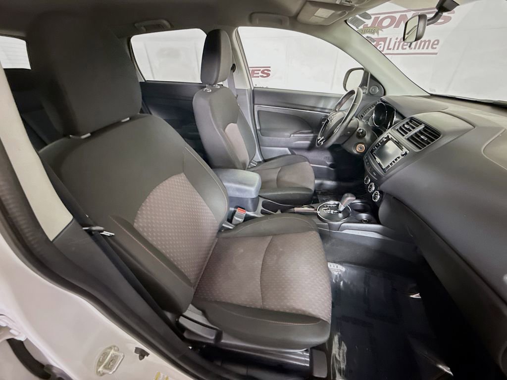 Used 2017 Mitsubishi Outlander Sport ES AWD/4WD image 29