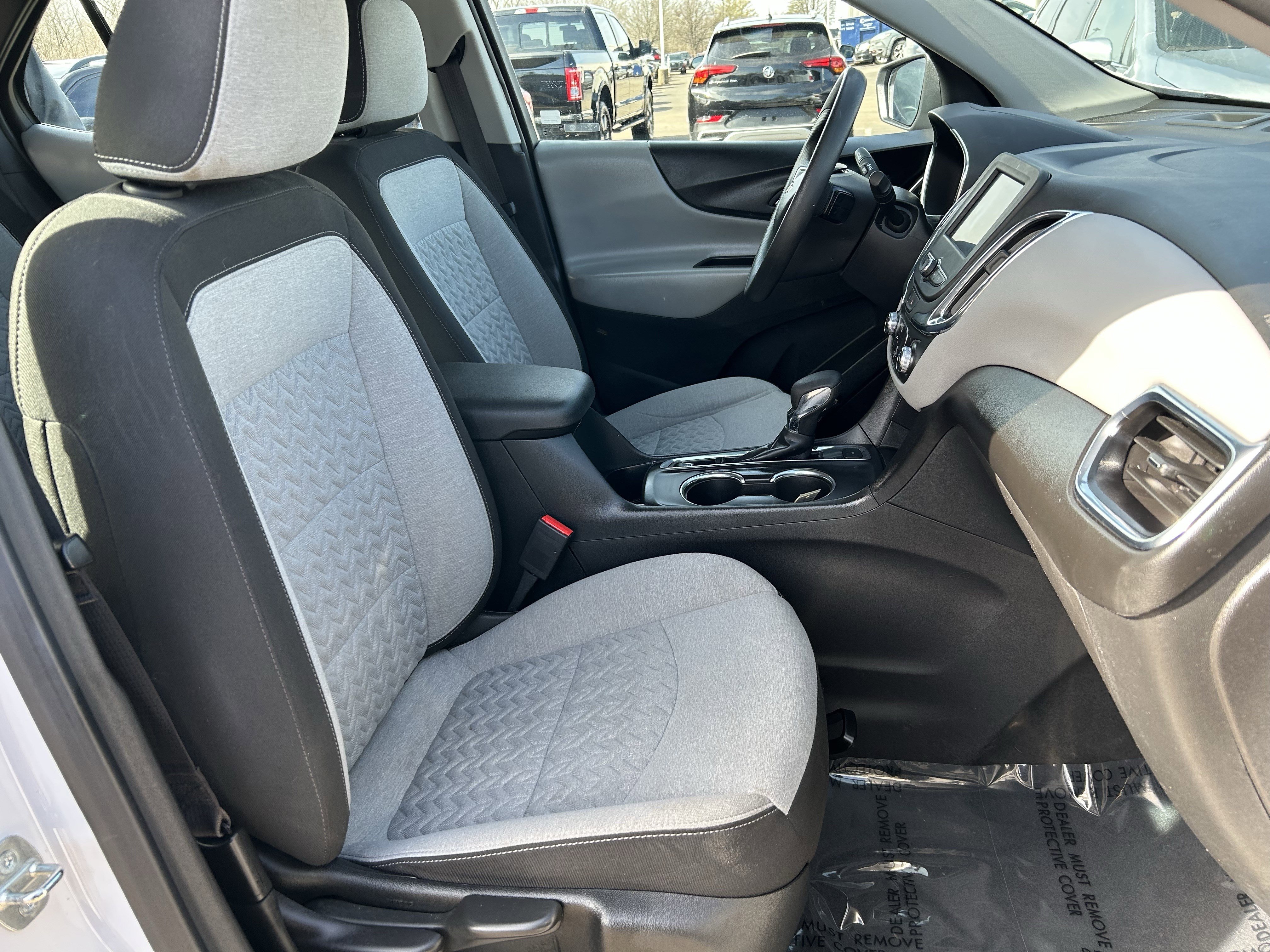 Used 2023 Chevrolet Equinox LS image 24