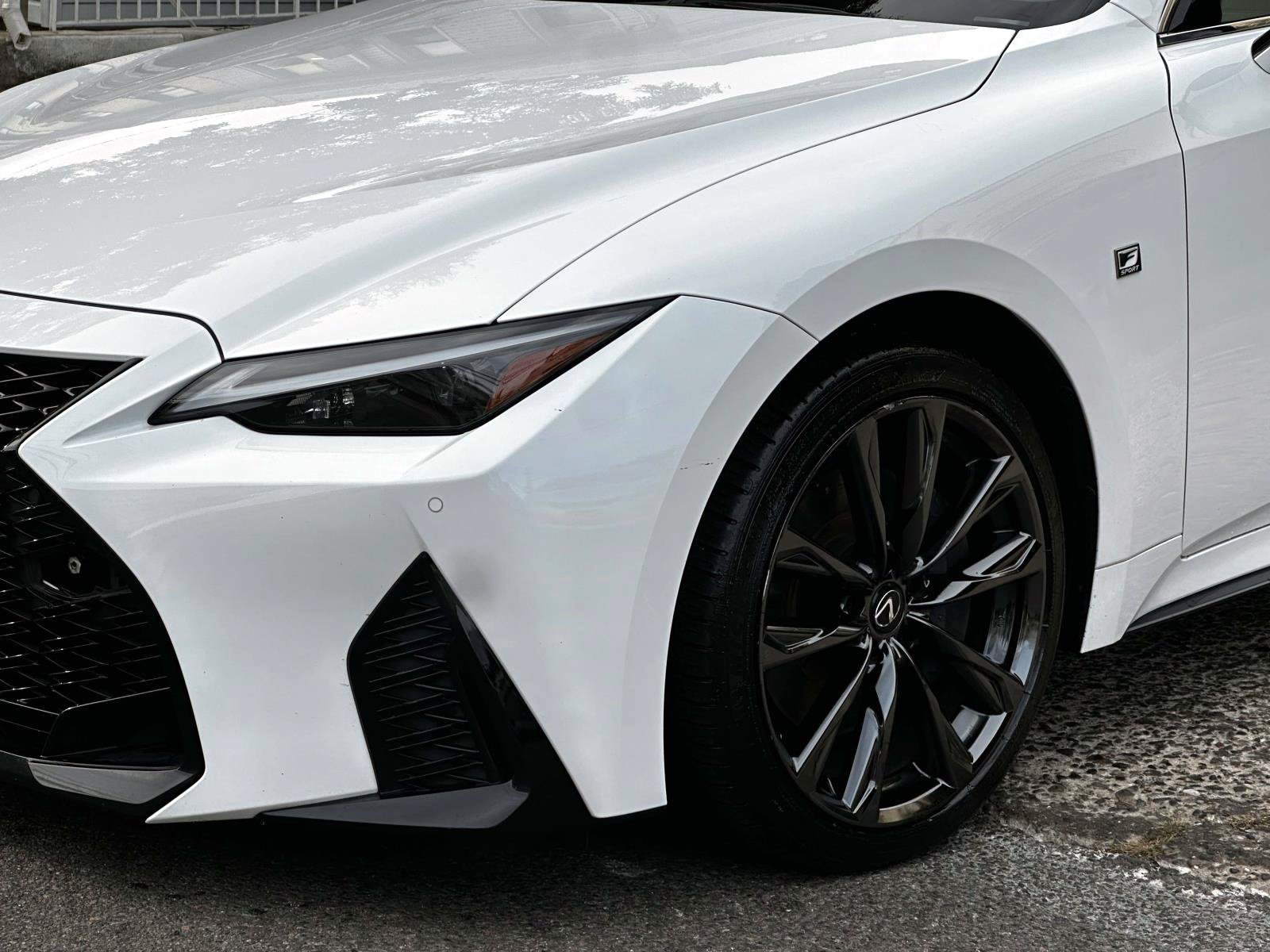 Used 2023 Lexus IS 350 F Sport w/ Memory Package AWD/4WD image 10