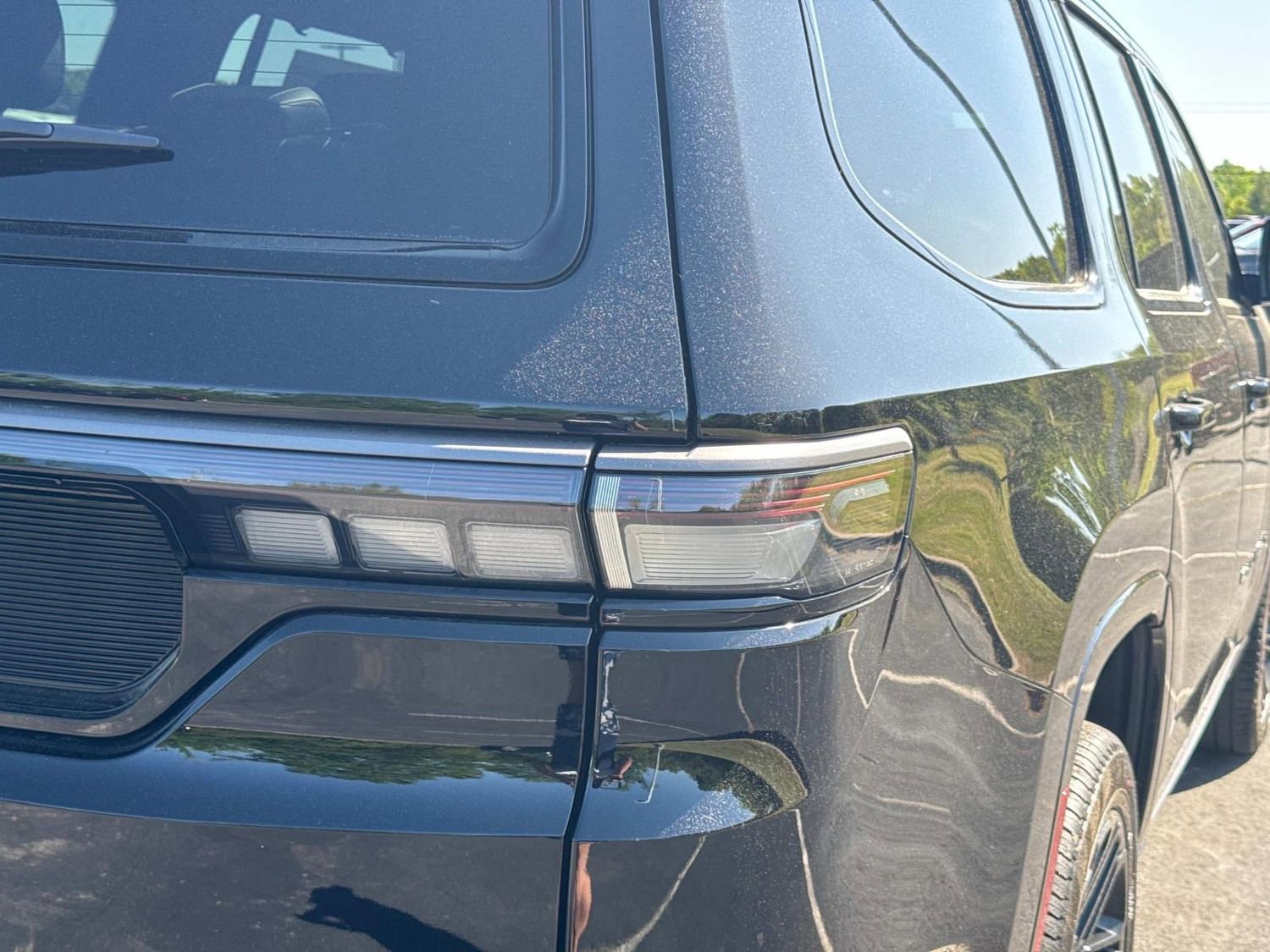 New 2026 Jeep Grand Wagoneer Limited AWD/4WD image 12