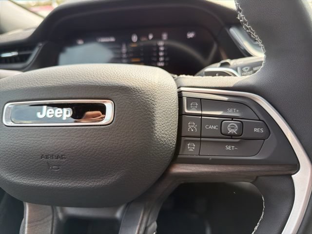 New 2026 Jeep Grand Cherokee Altitude AWD/4WD image 24