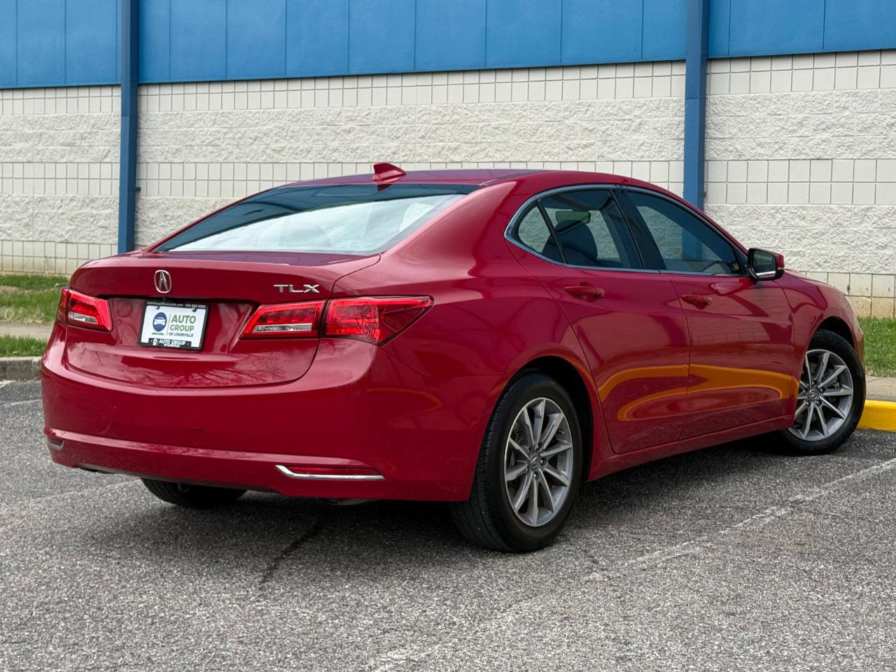 Used 2018 Acura TLX w/ Technology Package image 5