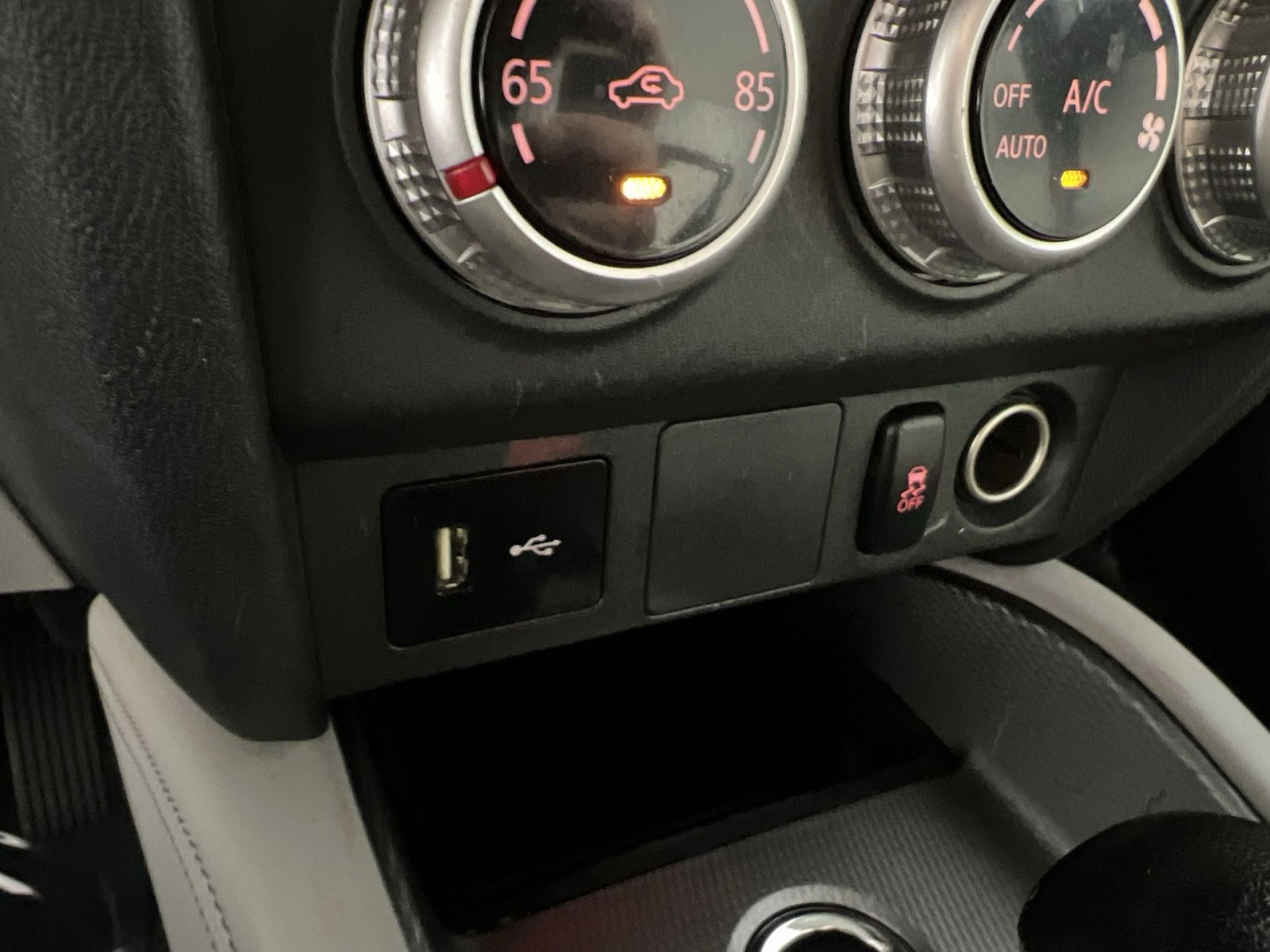 Used 2021 Mitsubishi Outlander Sport ES image 32