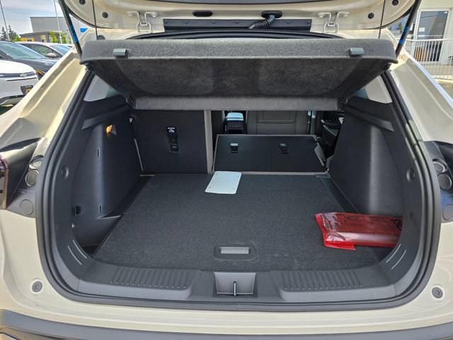 New 2026 Chevrolet Trax ACTIV w/ Driver Confidence Package FWD image 12