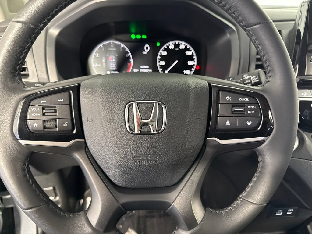 Used 2025 Honda Odyssey EX-L image 16
