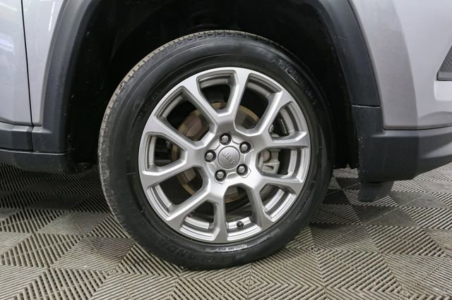 Used 2022 Jeep Compass Latitude AWD/4WD image 16