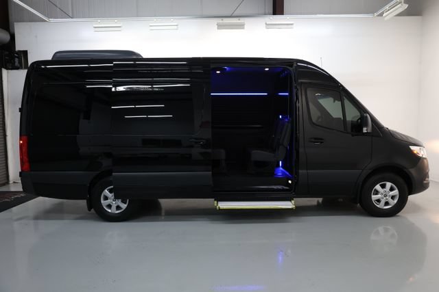 Used 2022 Mercedes-Benz Sprinter 2500 image 50