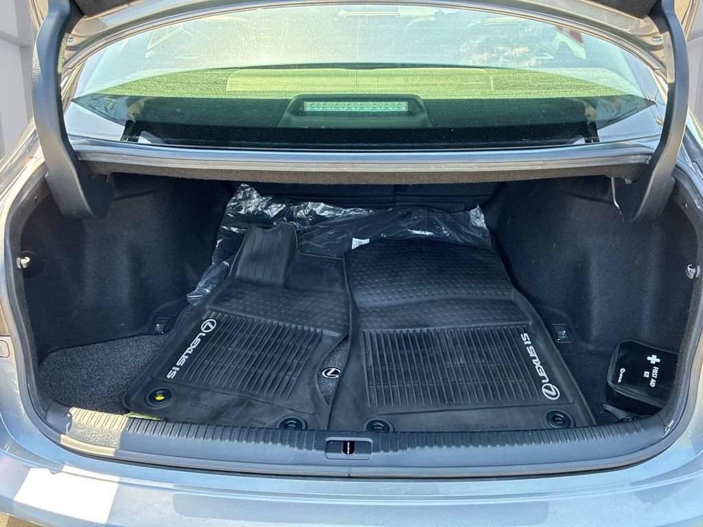 Used 2019 Lexus IS 300 AWD w/ Navigation Package image 15