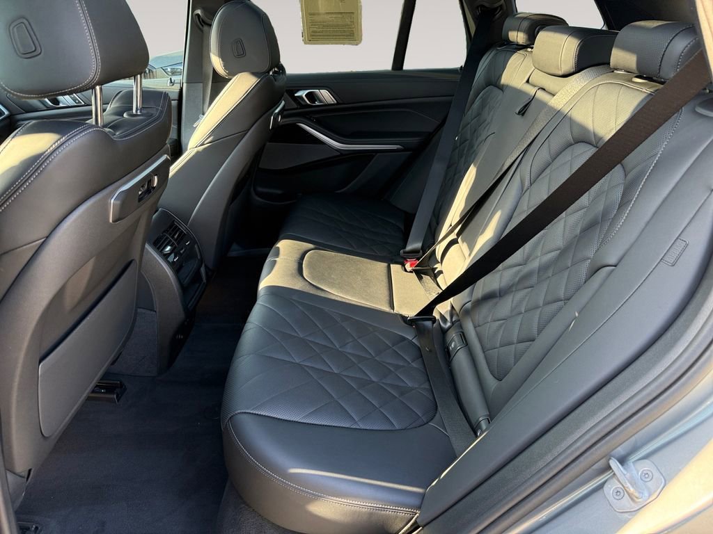 Certified 2024 BMW X5 xDrive40i w/ M Sport Package AWD/4WD image 13