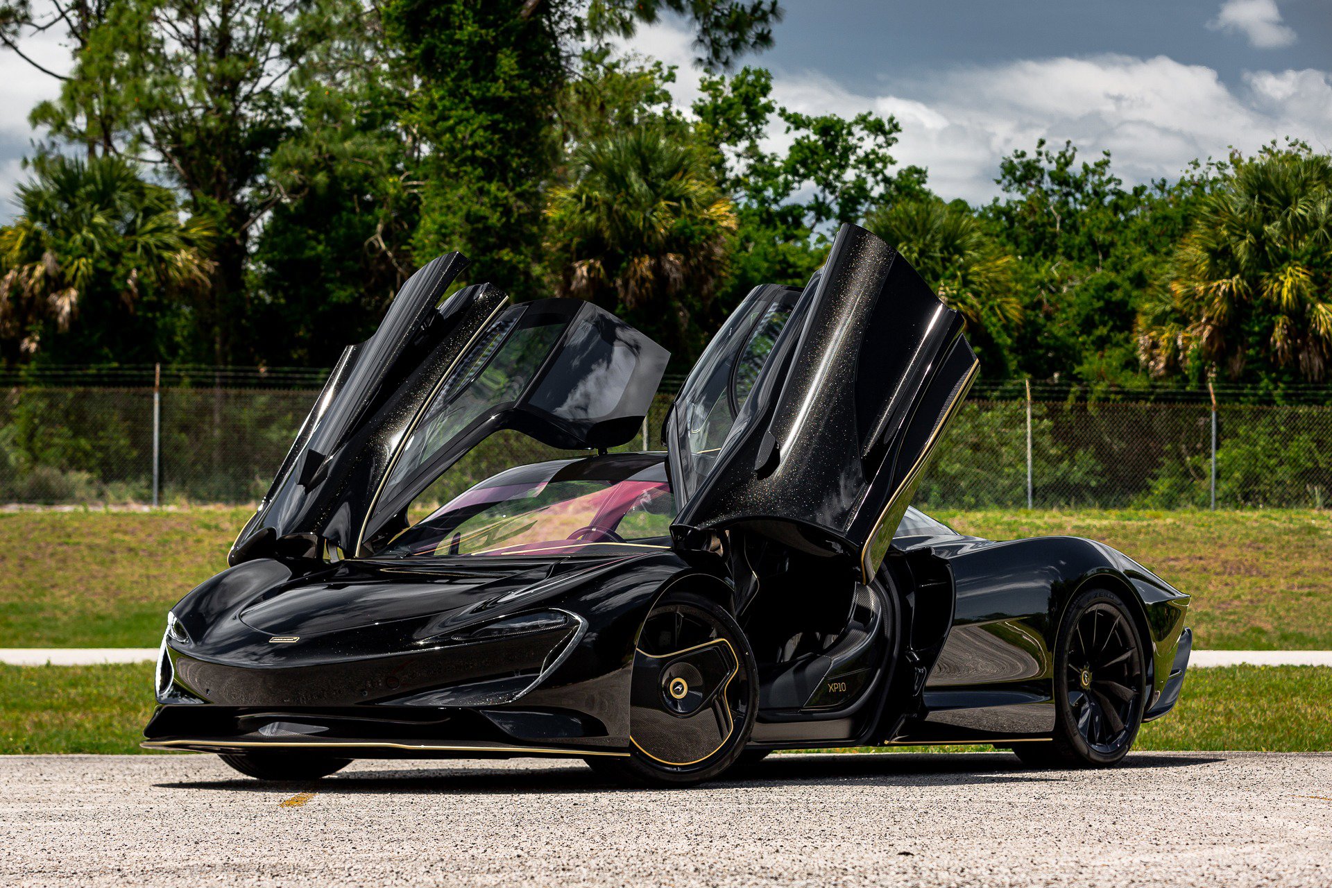 Used 2020 McLaren Speedtail image 19