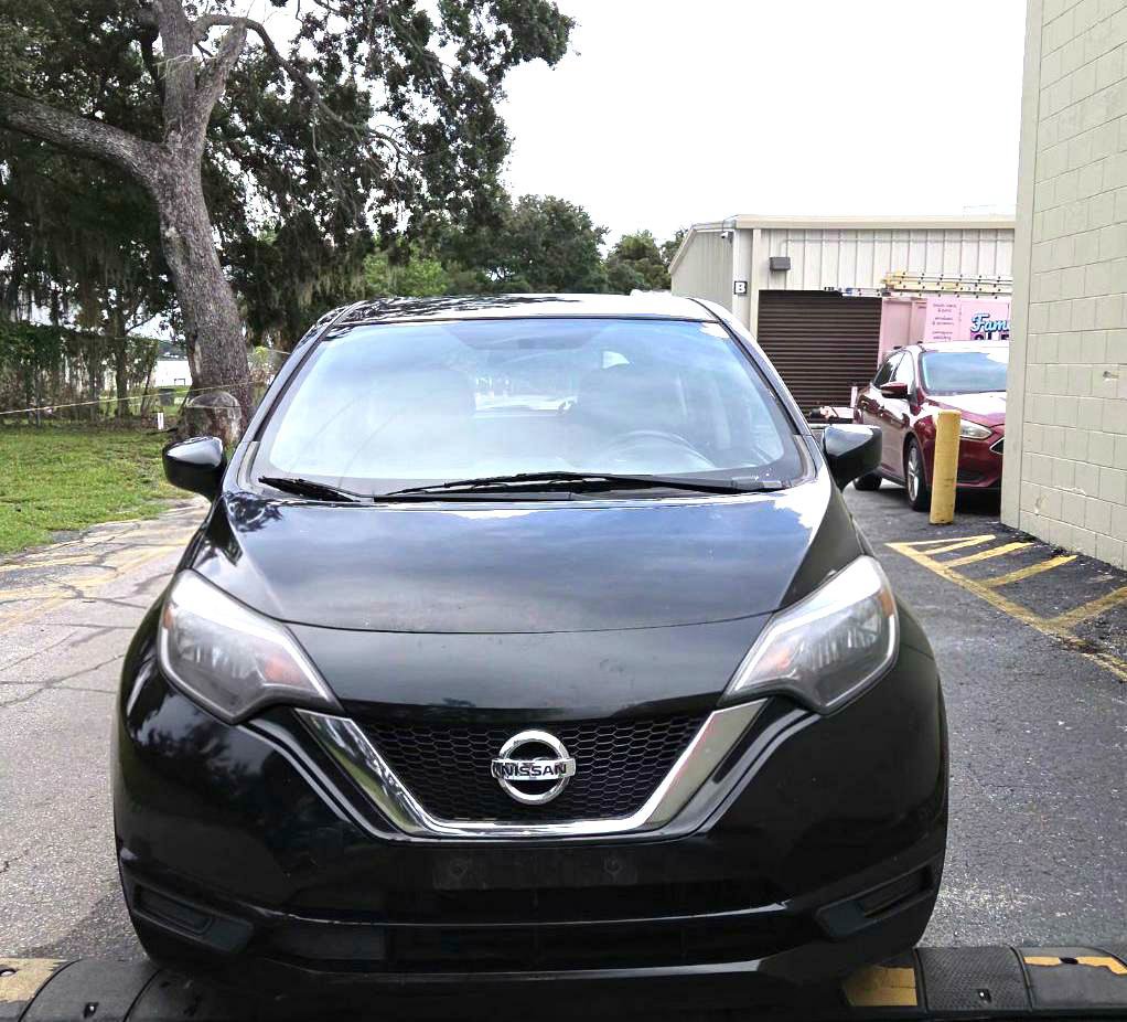 Used 2017 Nissan Versa Note SV FWD image 2