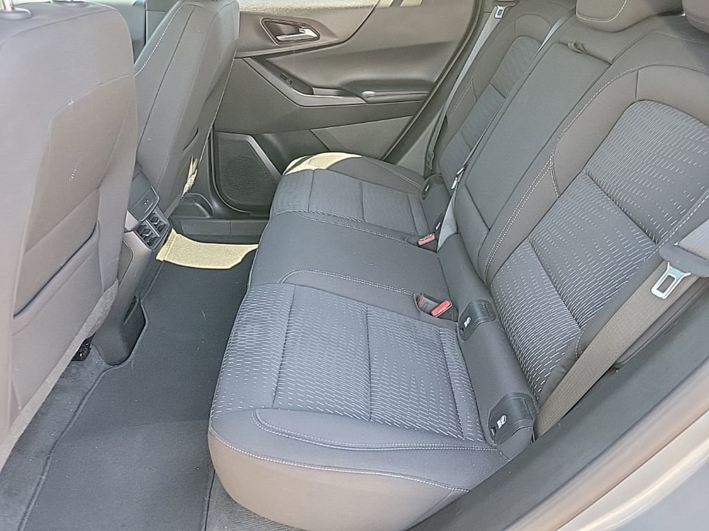 Used 2025 Chevrolet Equinox LT FWD image 14
