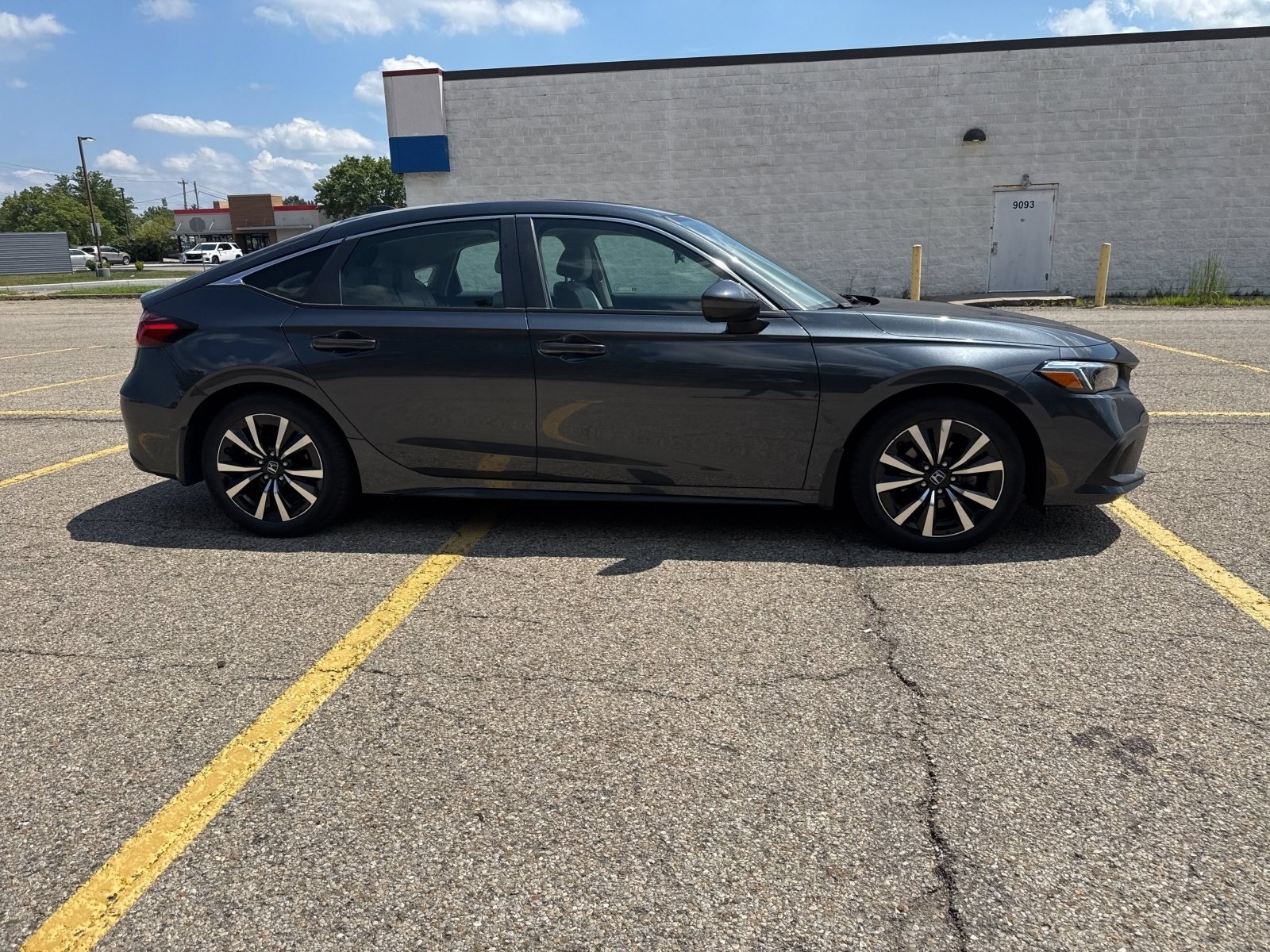 Used 2022 Honda Civic EX-L image 21