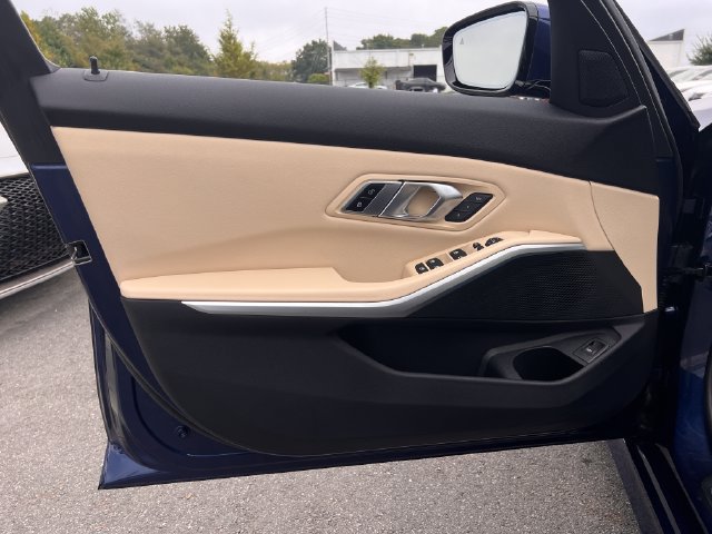 Used 2019 BMW 330i Sedan w/ Convenience Package RWD image 10