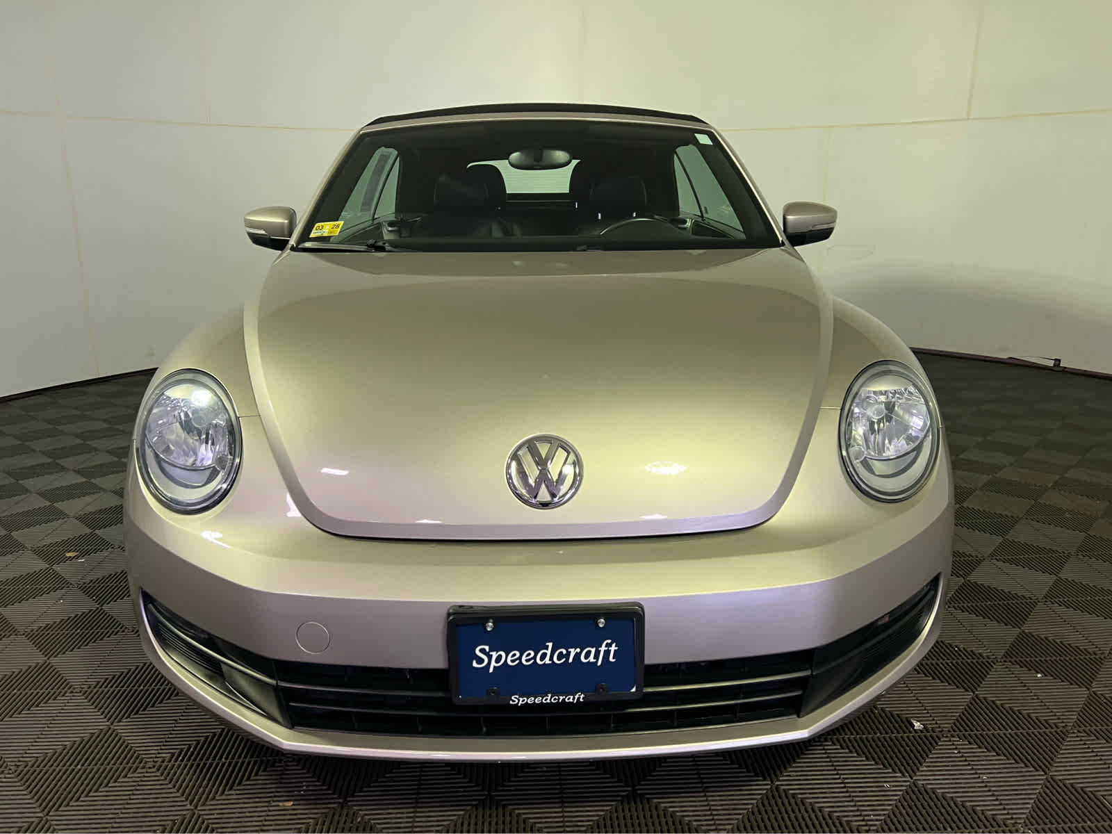 Used 2014 Volkswagen Beetle 2.5 image 2