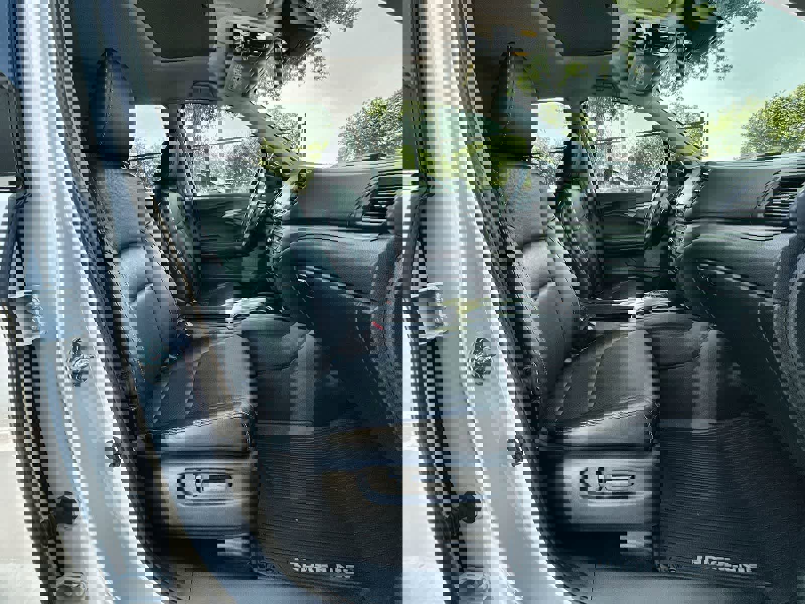 Used 2023 Honda Ridgeline RTL-E image 9