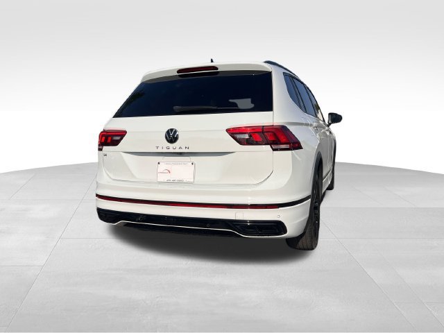 Used 2022 Volkswagen Tiguan SE R-Line FWD image 5