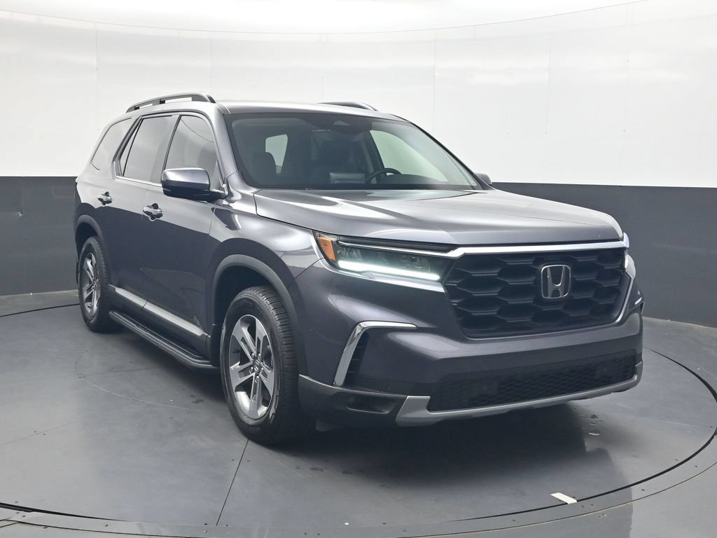 Certified 2025 Honda Pilot EX-L image 2