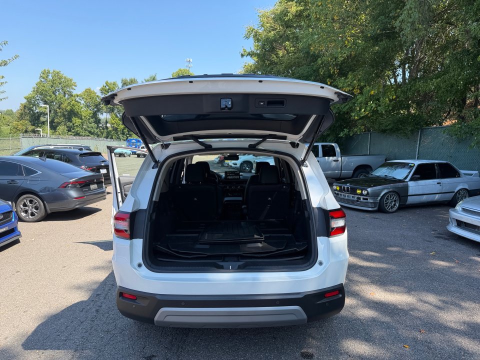 Certified 2023 Honda Pilot EX-L image 18