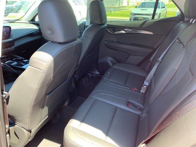 Used 2025 Buick Envision Preferred AWD/4WD image 13