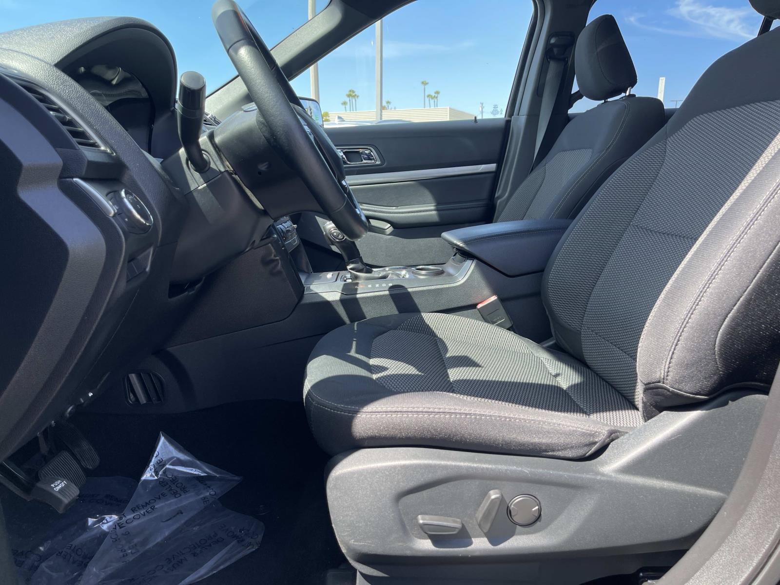 Used 2019 Ford Explorer XLT w/ Equipment Group 201A FWD image 19
