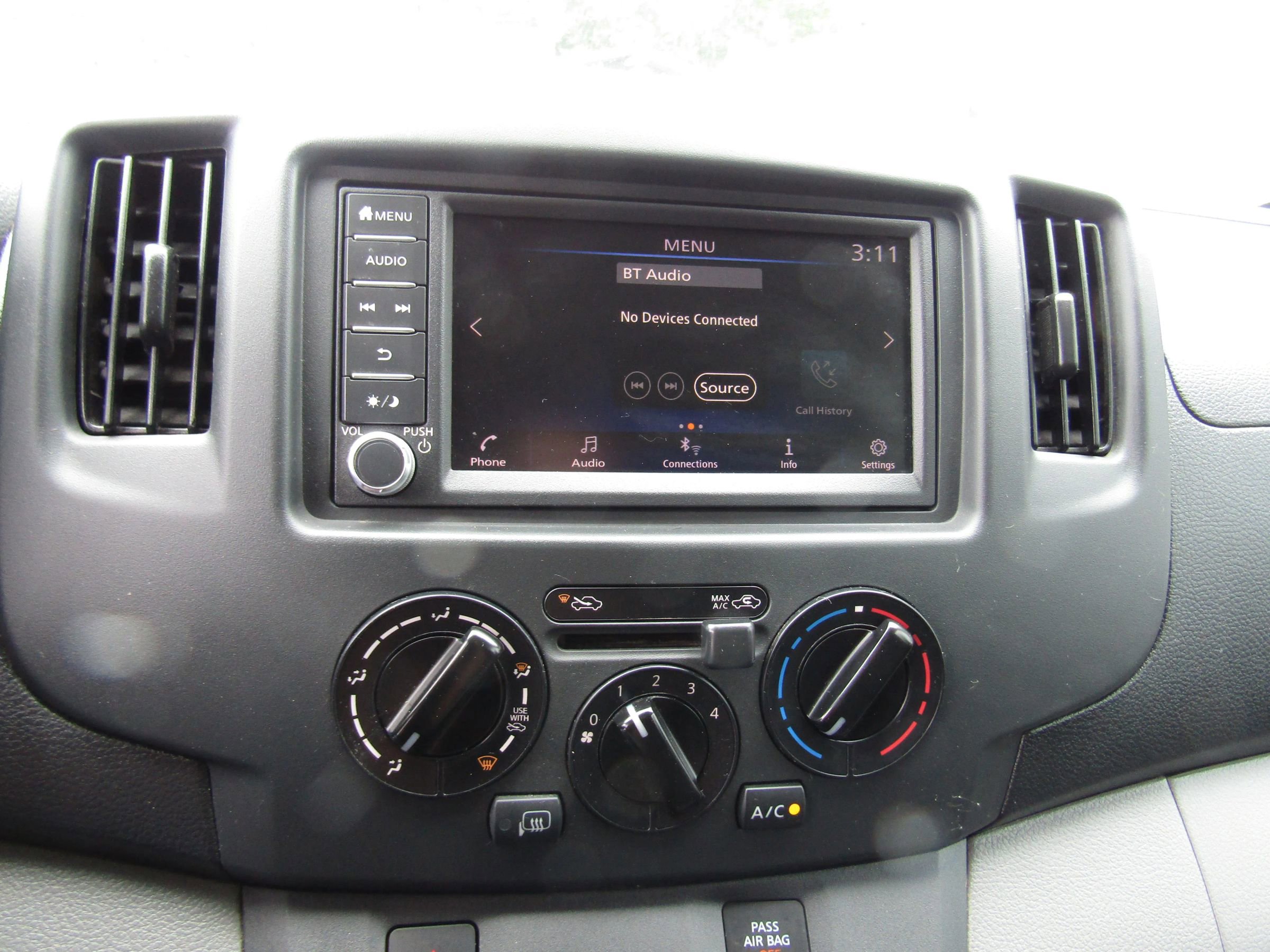 Used 2021 Nissan NV200 SV FWD image 17