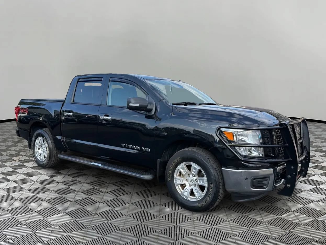 Used 2019 Nissan Titan SV w/ SV Convenience Package