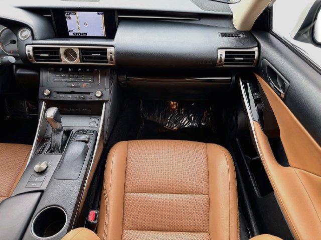 Used 2016 Lexus IS 300 AWD w/ Navigation System Package image 17