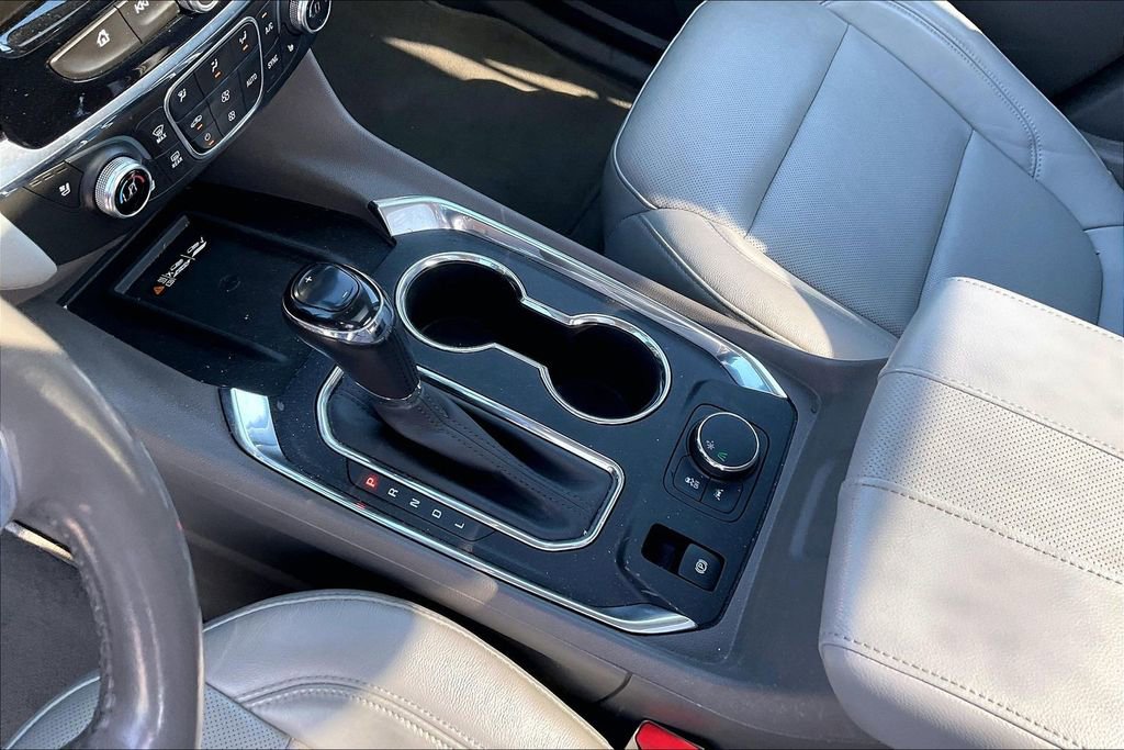 Used 2018 Chevrolet Traverse Premier w/ Driver Confidence II Package image 16