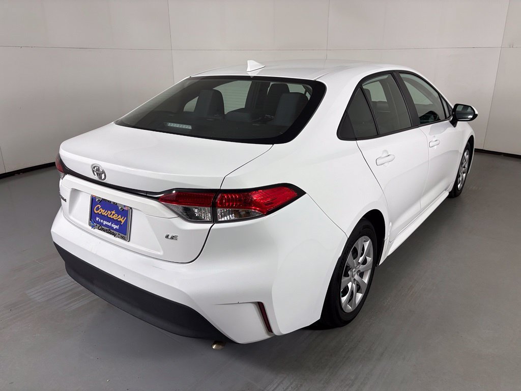 Used 2025 Toyota Corolla LE FWD image 8