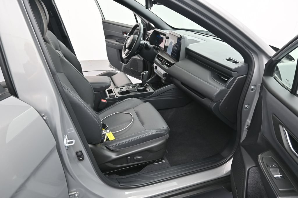 Certified 2026 Subaru Outback Touring AWD/4WD image 24