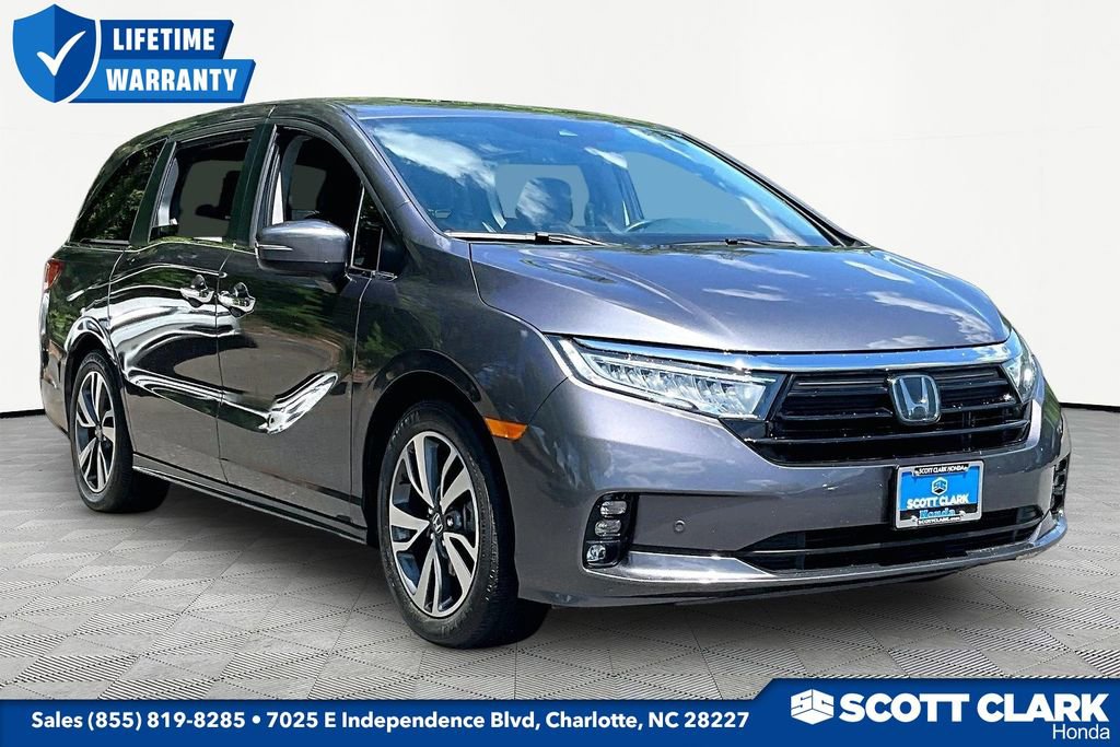 Used 2022 Honda Odyssey Touring image 1