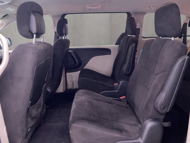 Used 2014 Dodge Grand Caravan SXT FWD image 6