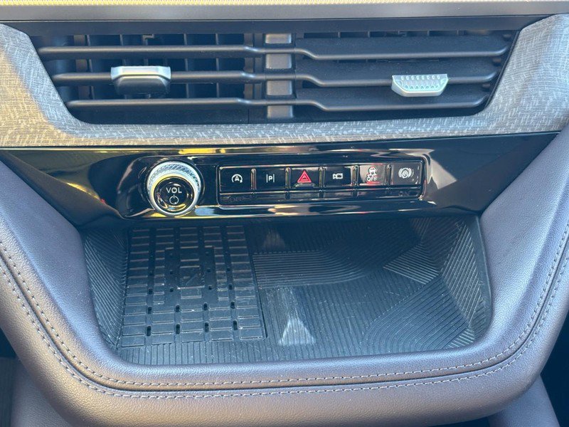 Used 2025 Ford Explorer Platinum w/ LUX Leather Package image 25