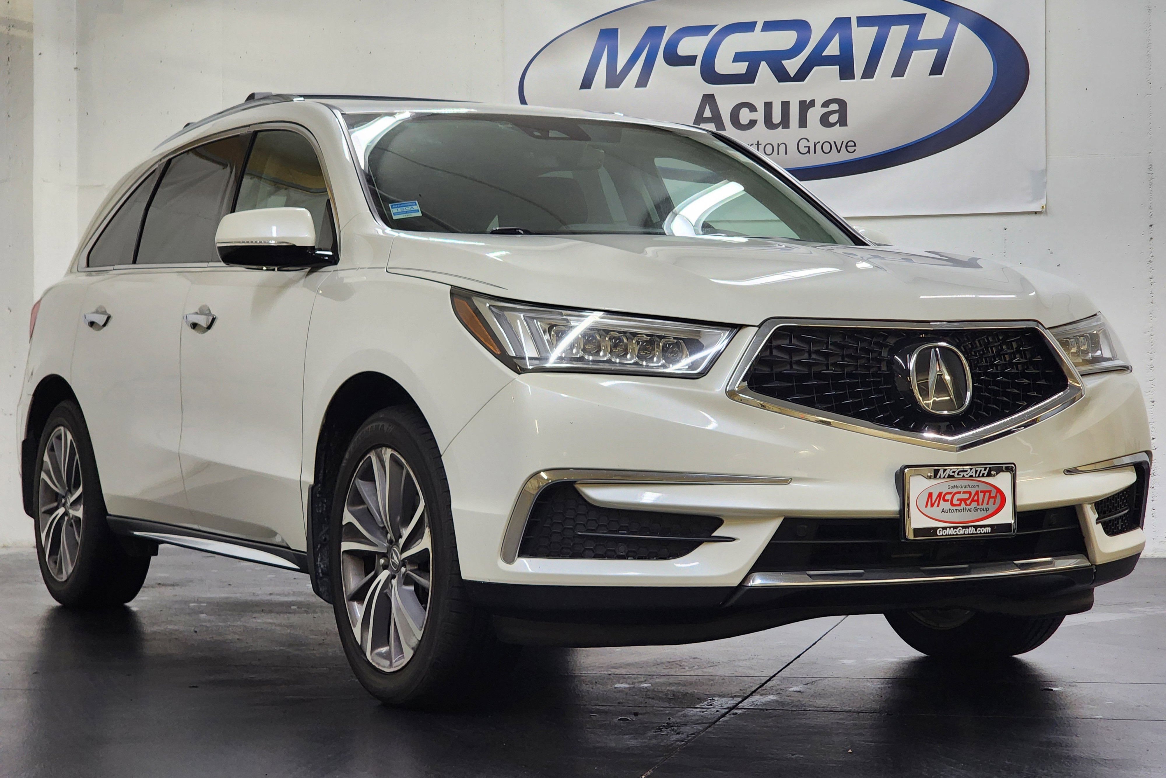 Used 2018 Acura MDX SH-AWD w/ Technology Package image 2