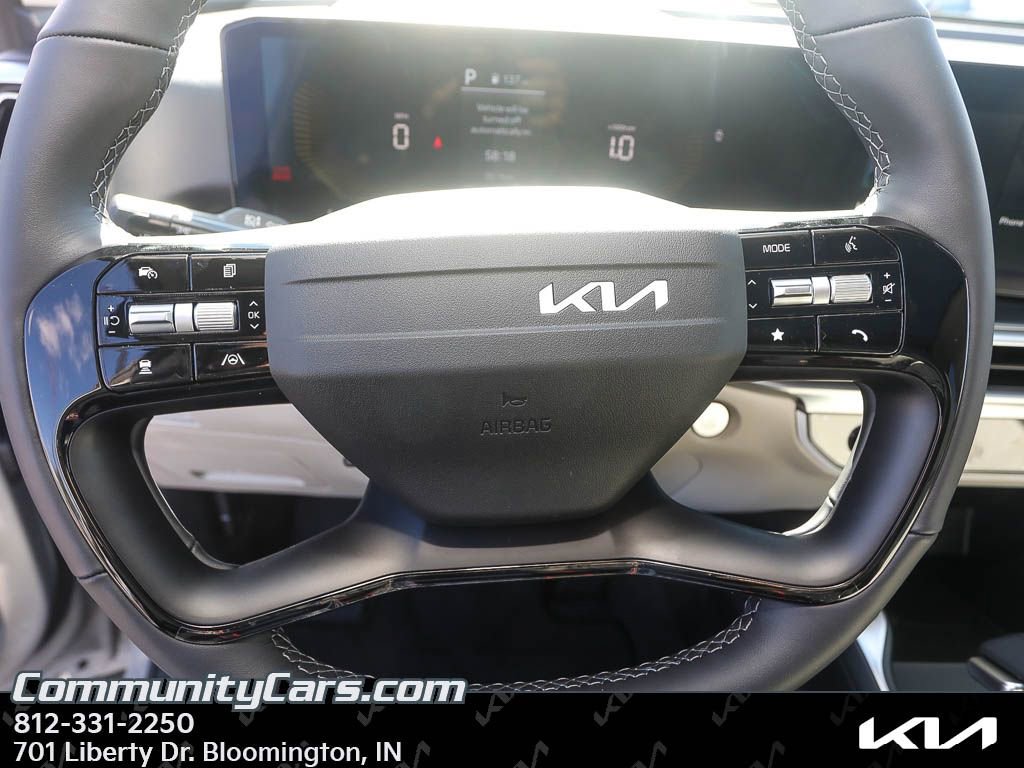 New 2026 Kia Sorento S w/ S Panoramic Sunroof Package image 13