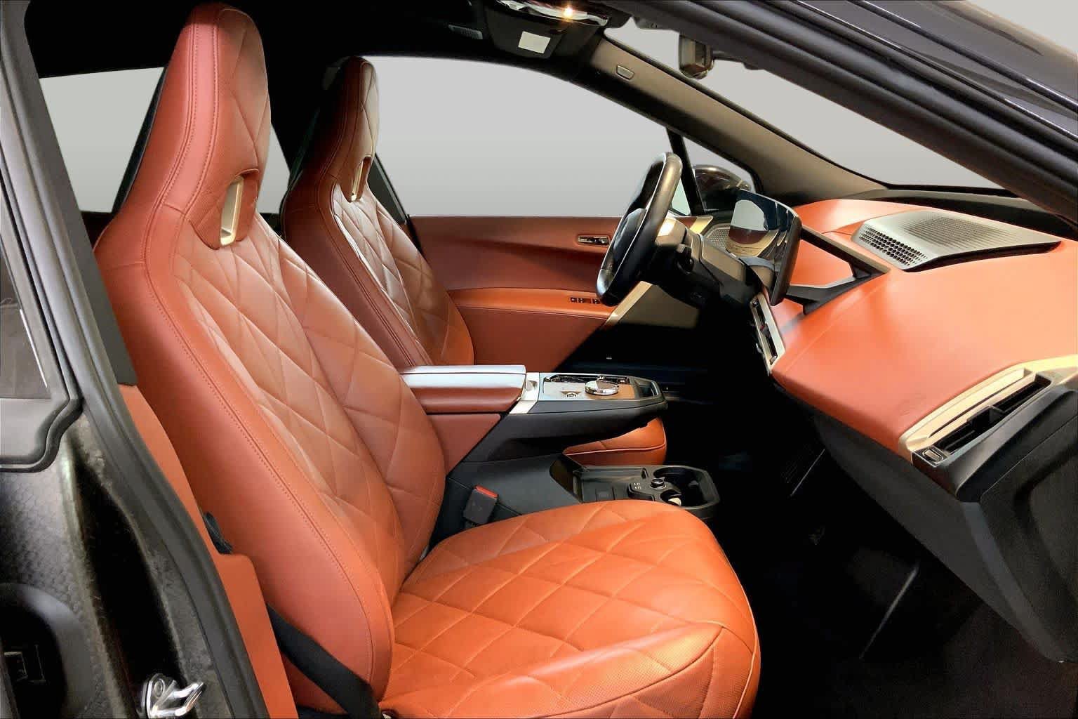 Used 2024 BMW iX M60 AWD/4WD image 8