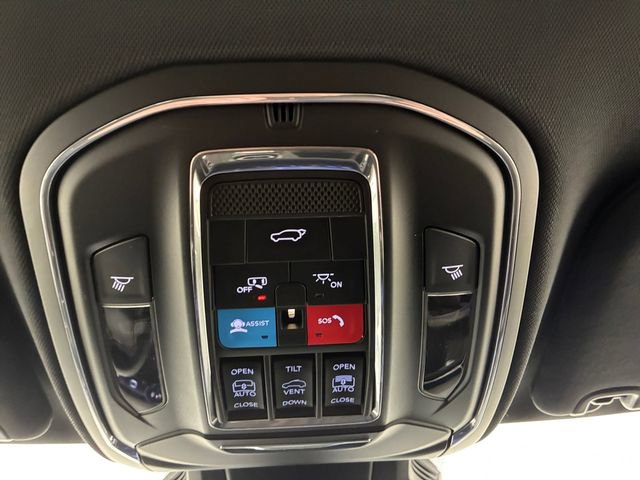 Used 2025 Jeep Wagoneer S Limited image 28