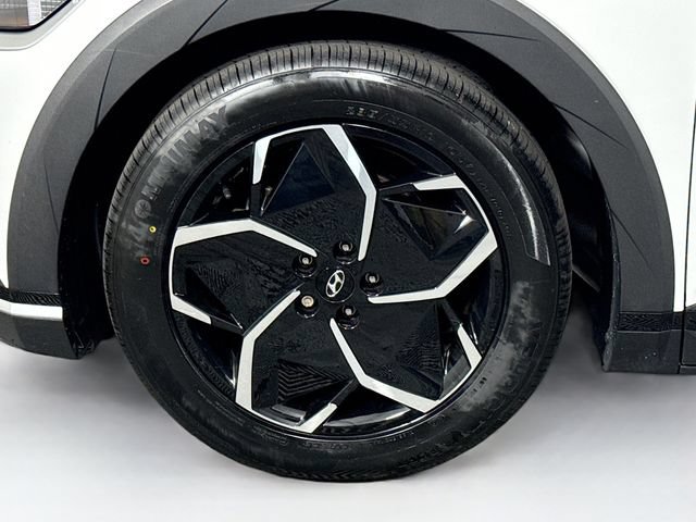Certified 2024 Hyundai Ioniq 5 SEL RWD image 30