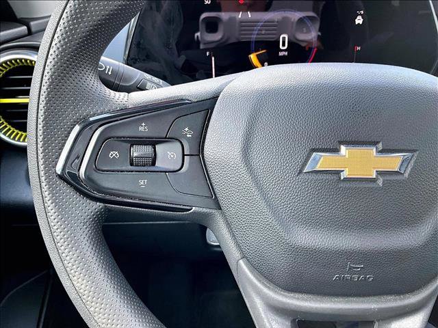 Used 2025 Chevrolet Trax LT FWD image 20