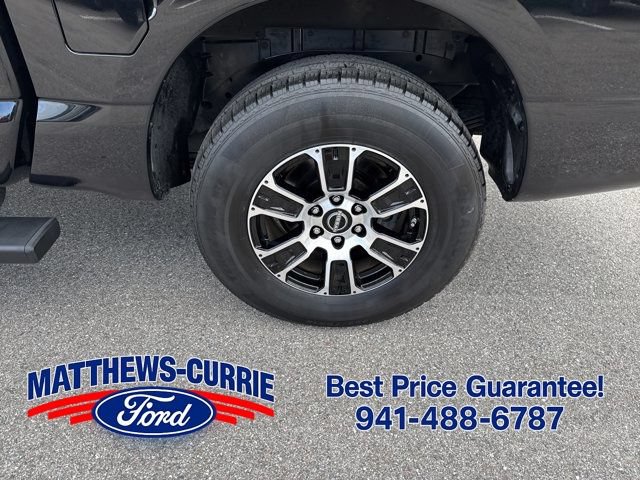 Used 2023 Nissan Titan SV AWD/4WD image 16