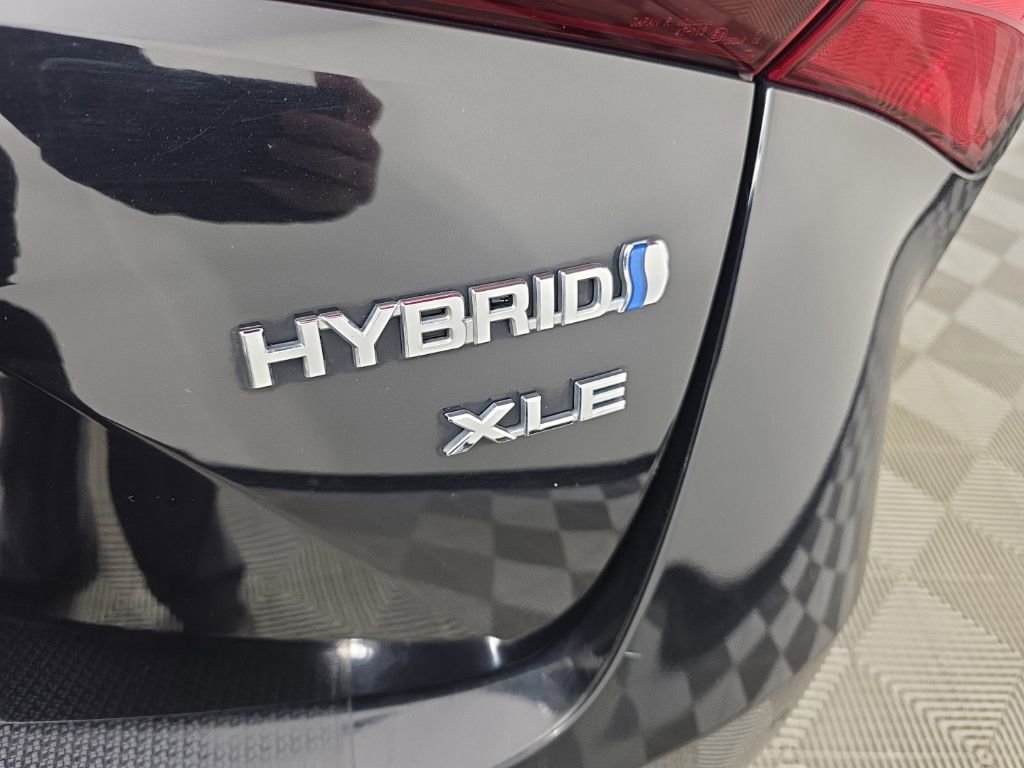 Used 2019 Toyota Prius XLE image 30