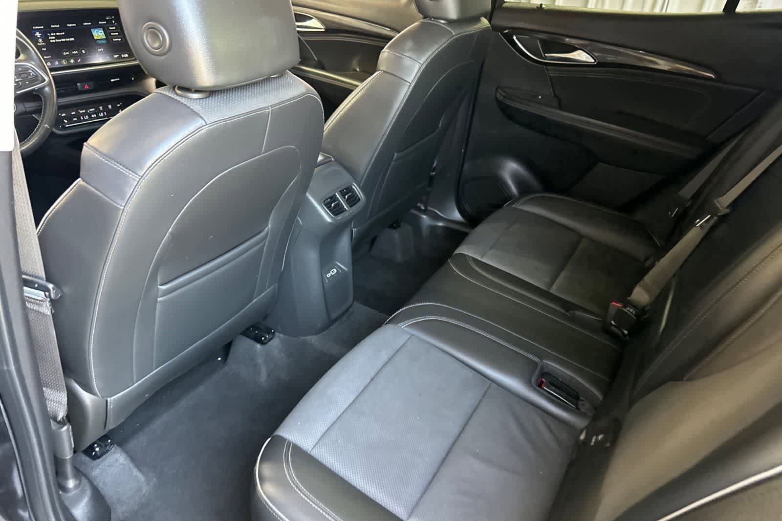 Used 2023 Buick Envision Essence FWD image 5