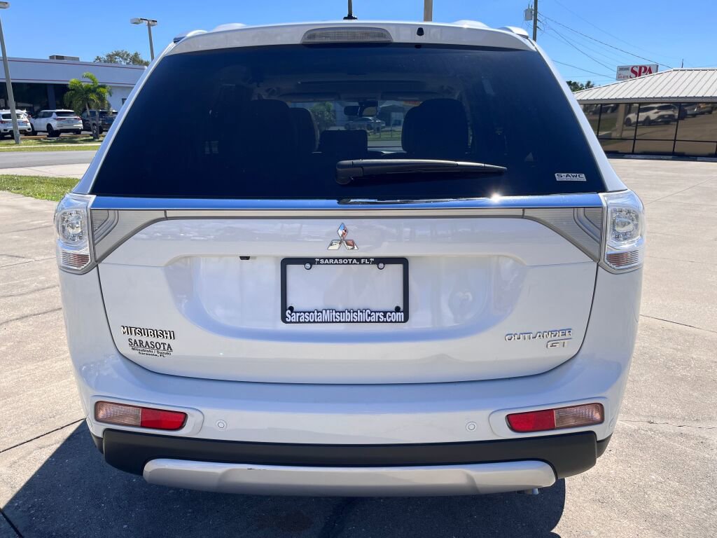 Used 2015 Mitsubishi Outlander GT image 5