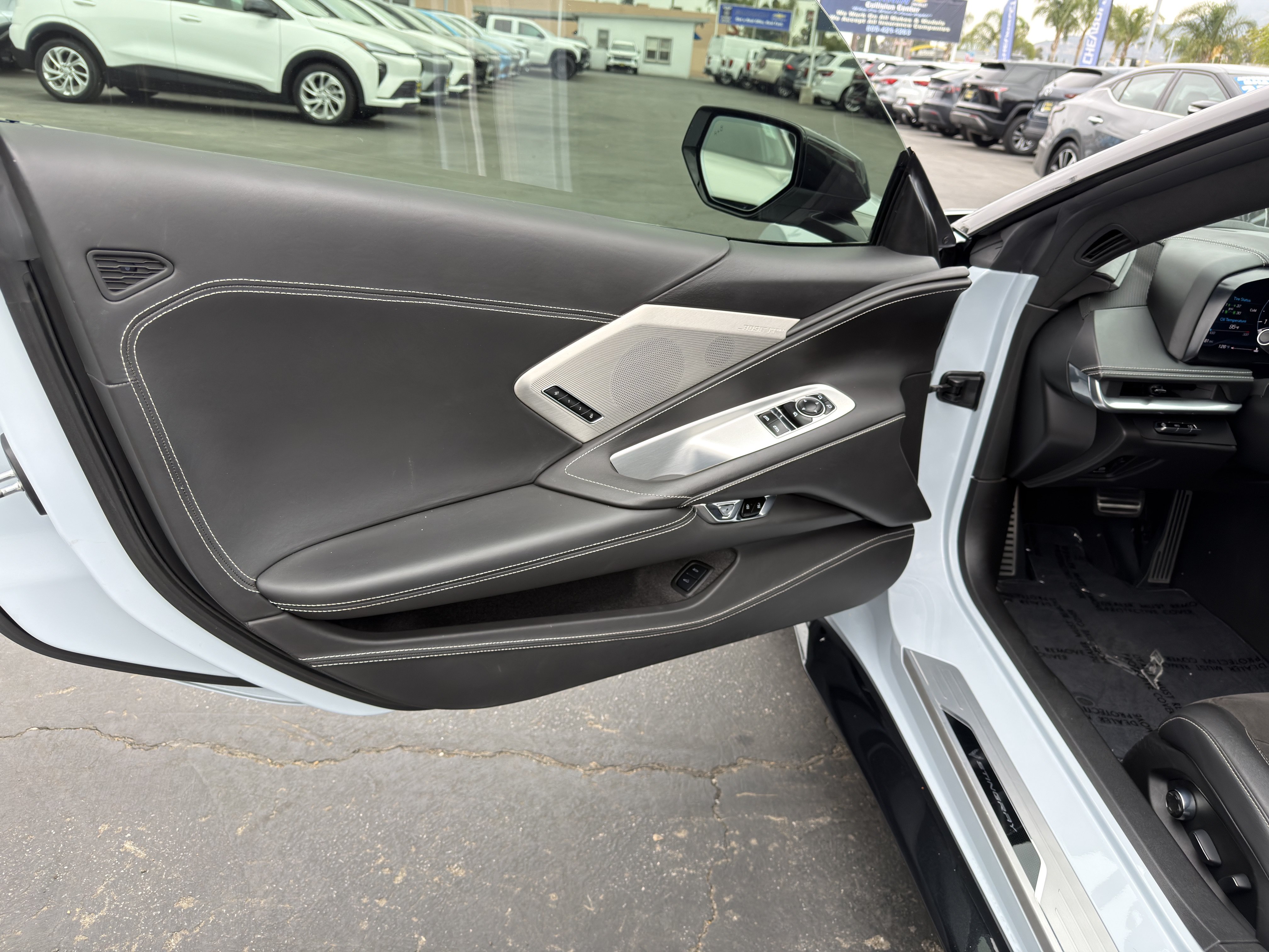 Used 2021 Chevrolet Corvette Stingray Premium Cpe w/ Z51 Performance Package RWD image 18