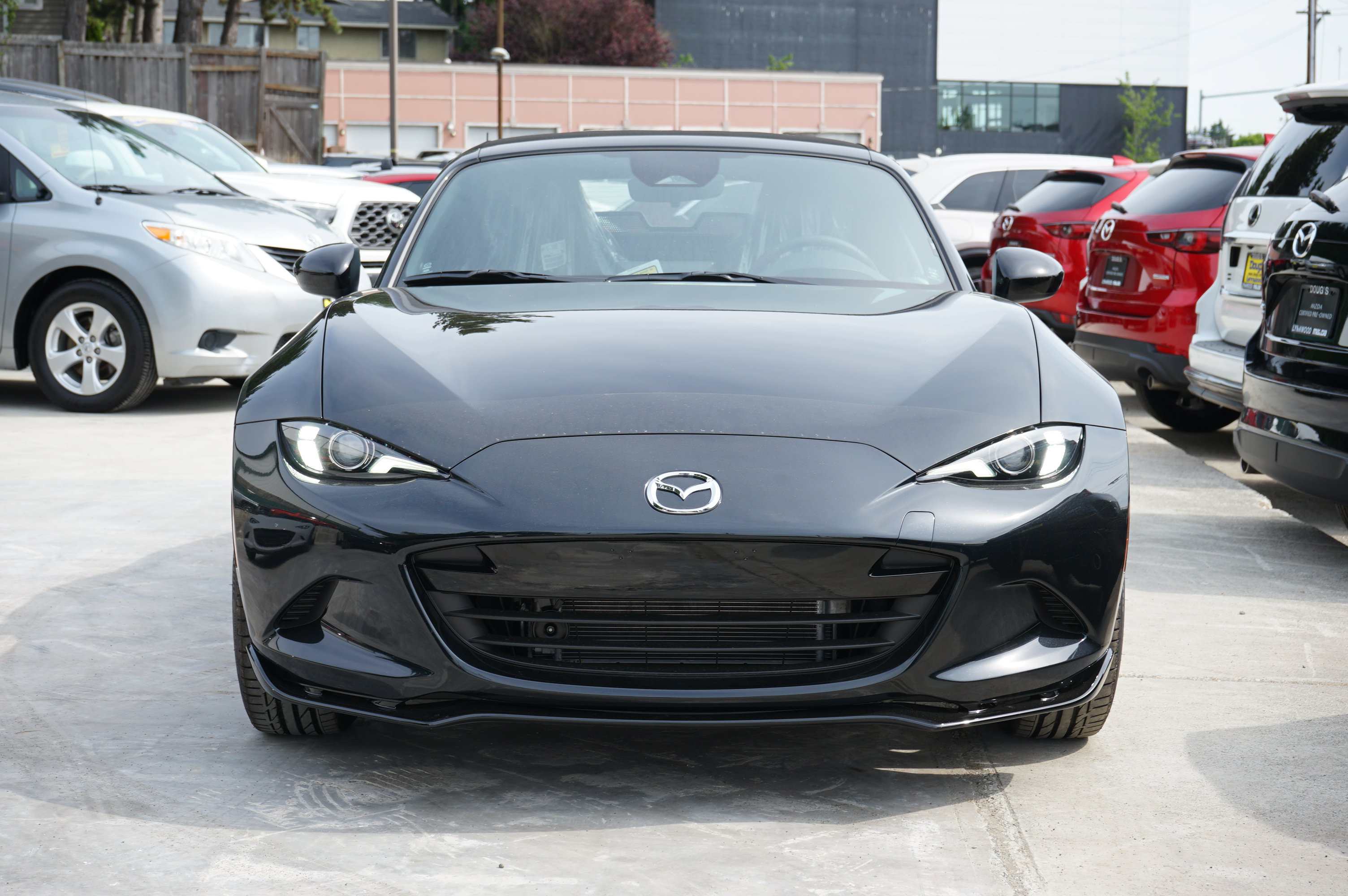 New 2026 MAZDA MX-5 Miata Club w/ Interior Package RWD image 2