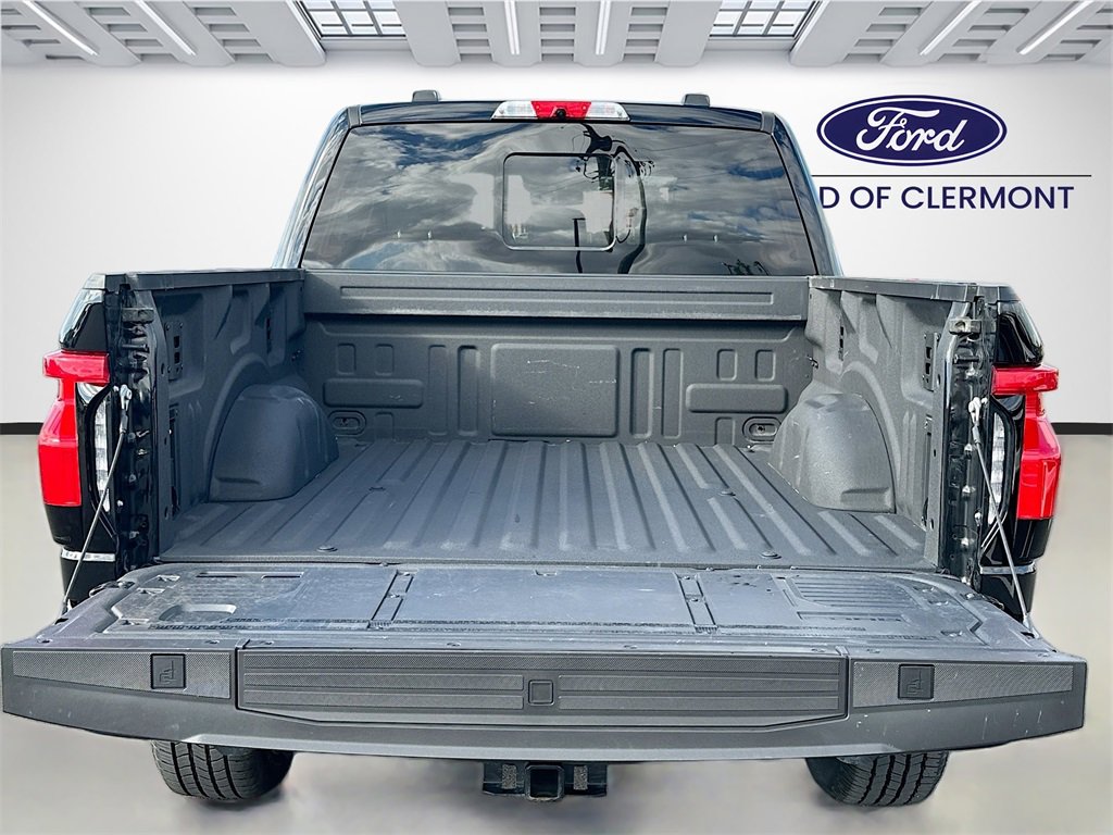 Used 2025 Ford F150 Lightning Lariat image 28