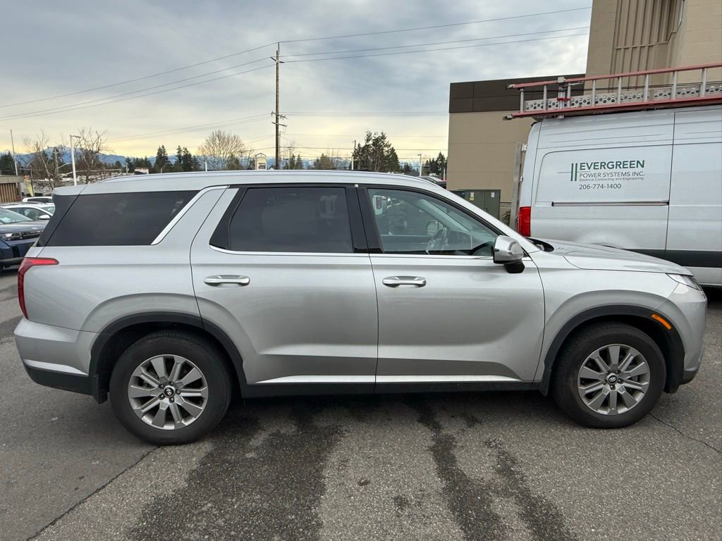Used 2023 Hyundai Palisade SEL AWD/4WD image 3